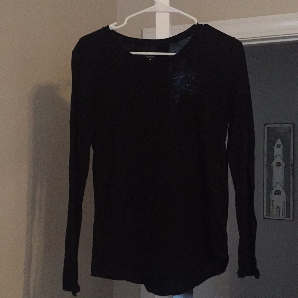 Black Pocket Tee